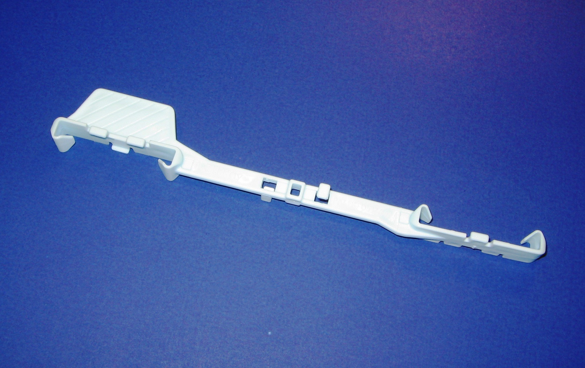 143CCE9093F915E9B0981A8DFA2CF909